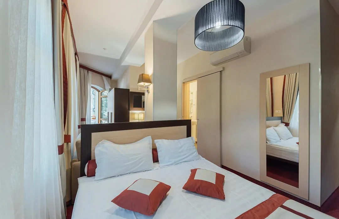 Boutique Hotel Palais Royal-1